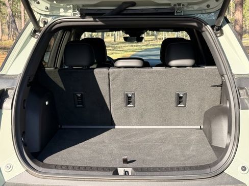 Used 2025 Chevrolet Equinox LT w/ Convenience Package II image 10