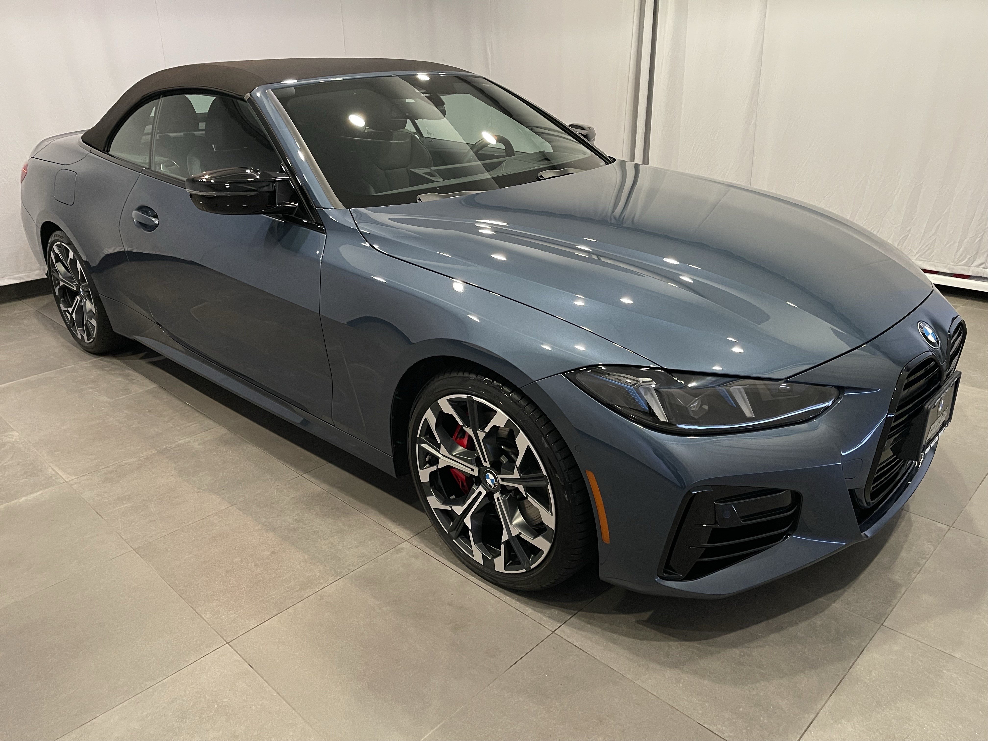 Used 2026 BMW 440i xDrive Convertible w/ Premium Package AWD/4WD image 3