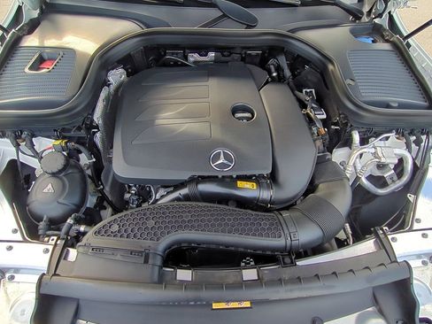 Used 2020 Mercedes-Benz GLC 300 GLC 300 image 26