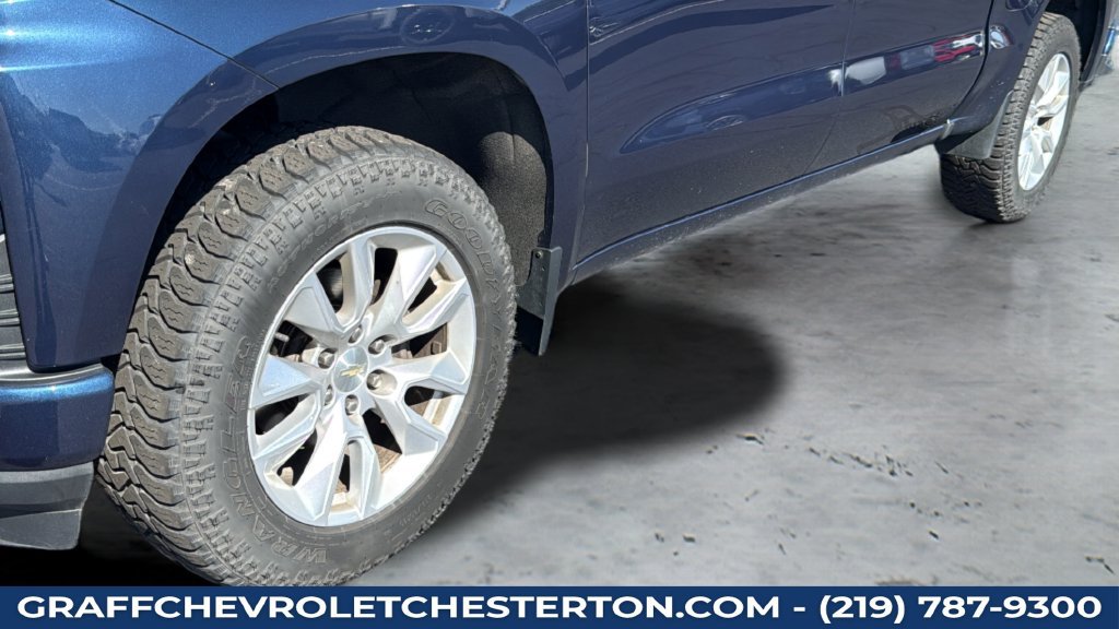 Used 2020 Chevrolet Silverado 1500 Custom w/ Custom Value Package AWD/4WD image 29