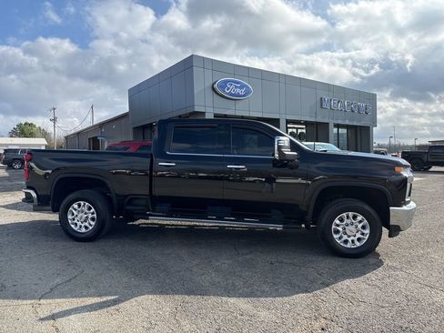 Used 2022 Chevrolet Silverado 2500 LTZ w/ LTZ Plus Package image 28