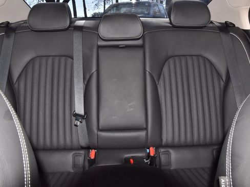 Used 2023 Genesis G70 3.3T image 20