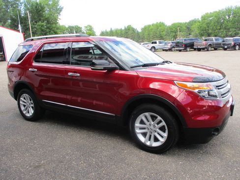 Used 2013 Ford Explorer XLT AWD/4WD image 11