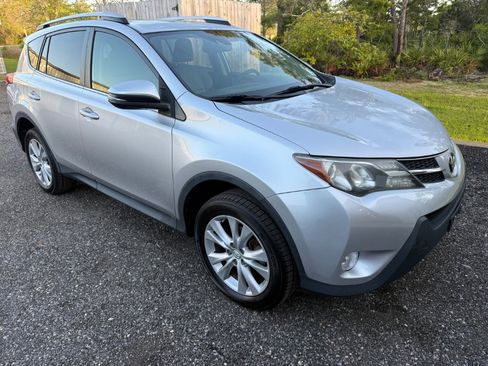 Used 2014 Toyota RAV4 Limited w/ Technology Package image 4