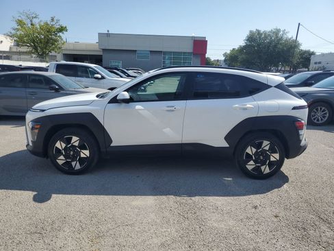 Used 2025 Hyundai Kona SEL FWD image 3