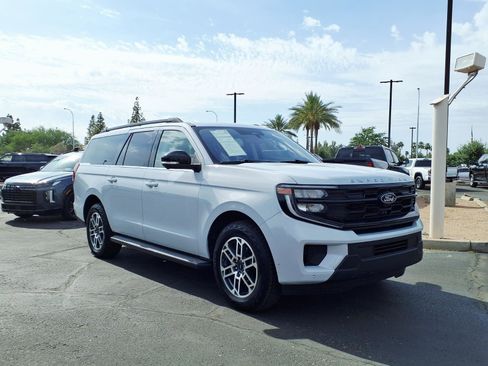 Certified 2025 Ford Expedition Max Active AWD/4WD image 8