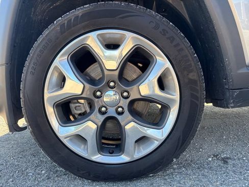 Used 2020 Jeep Compass Limited AWD/4WD image 28