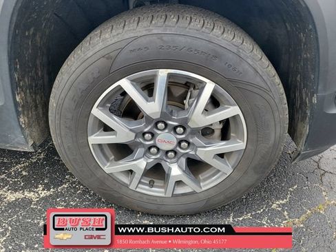 Used 2023 GMC Acadia SLT FWD image 5