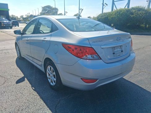 Used 2013 Hyundai Accent GLS FWD image 5