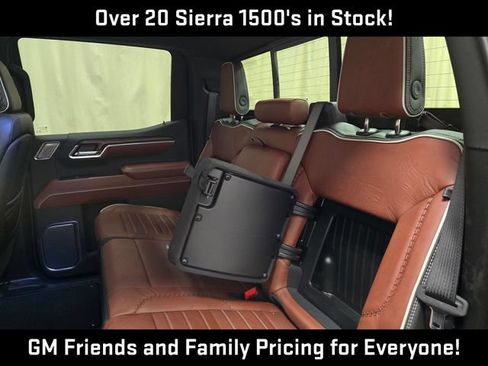 New 2026 GMC Sierra 1500 Denali Ultimate w/ LPO, Black Badging Package AWD/4WD image 32