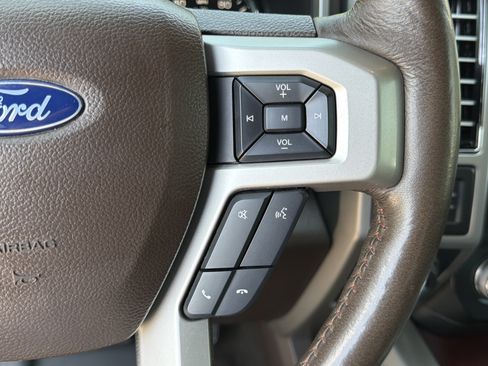 Used 2019 Ford F150 King Ranch w/ Equipment Group 601A Luxury AWD/4WD image 3
