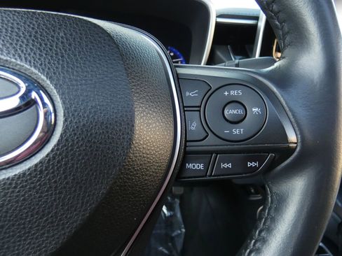 Used 2020 Toyota Corolla XSE image 66