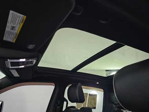 Used 2020 RAM 1500 Limited w/ Black Appearance Package image 27