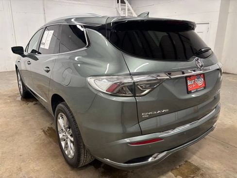 Used 2024 Buick Enclave Avenir w/ Avenir Technology Package AWD/4WD image 4
