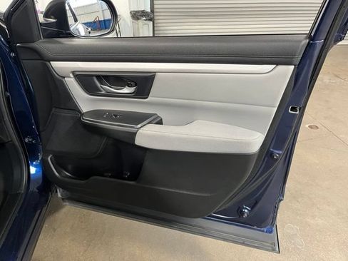 Used 2017 Honda CR-V LX image 13