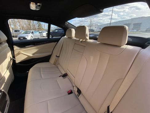 Used 2020 BMW 530i xDrive 530i xDrive w/ Premium Package image 29