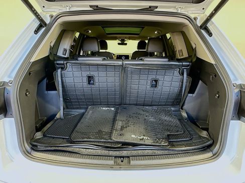 Used 2024 Volkswagen Atlas SE image 26