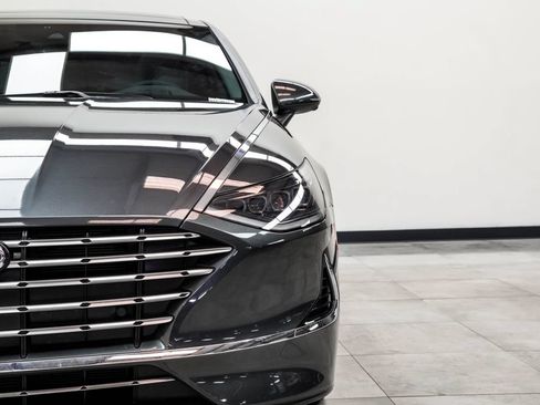 Used 2023 Hyundai Sonata Limited w/ Cargo Package FWD image 4