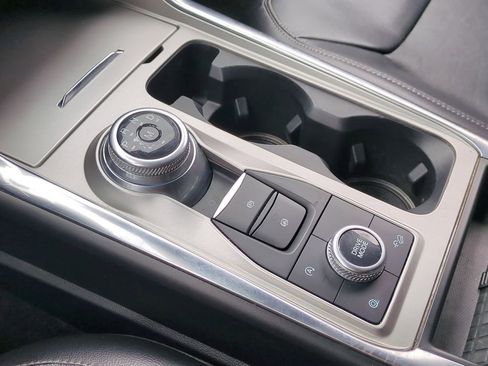 Used 2021 Ford Explorer Limited w/ Equipment Group 301A image 37