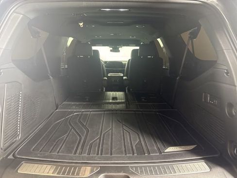 Used 2025 Chevrolet Suburban RST w/ Comfort Package image 23