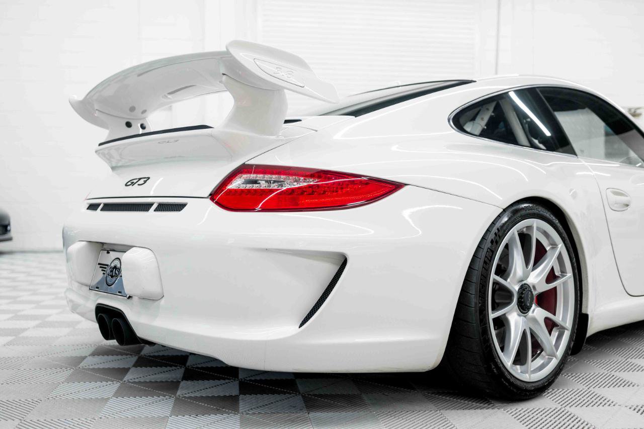 Used 2010 Porsche 911 GT3 RWD image 38
