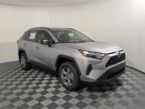 New 2025 Toyota RAV4 LE image 3