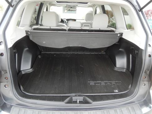 Used 2015 Subaru Forester 2.5i Premium w/ All-Weather Package AWD/4WD image 45
