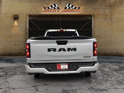 New 2026 RAM 1500 Big Horn AWD/4WD image 7