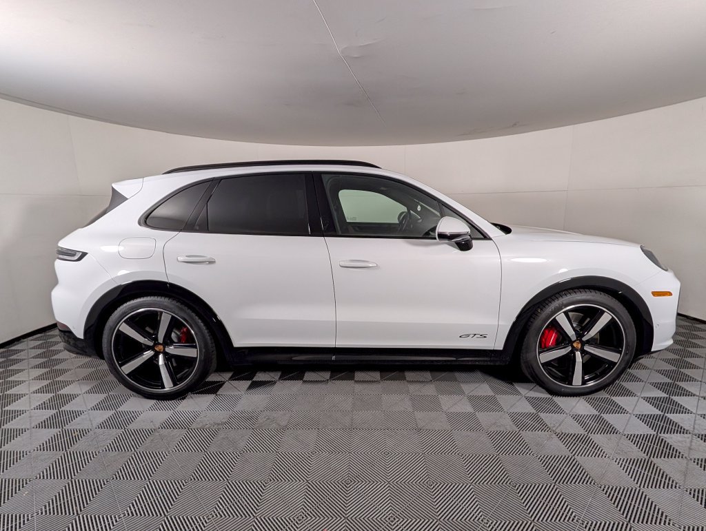 New 2026 Porsche Cayenne GTS AWD/4WD image 8