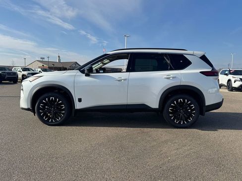 New 2026 Nissan Rogue SV image 4