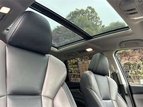 Used 2023 Subaru Ascent Onyx Edition Limited image 17