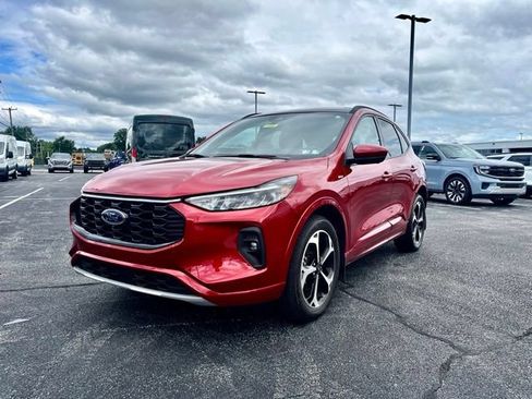 Certified 2023 Ford Escape ST-Line Select w/ Tech Pack #2 AWD/4WD image 8