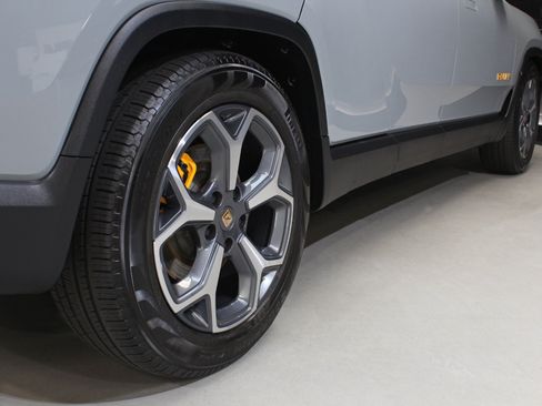 Used 2022 Rivian R1T Adventure AWD/4WD image 22