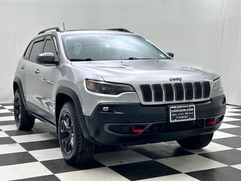 Certified 2021 Jeep Cherokee Trailhawk w/ Sun, Sound & Nav Group AWD/4WD image 2