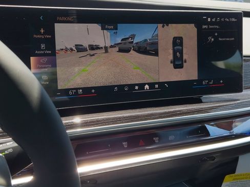 New 2026 BMW 740i w/ Premium Package RWD image 10