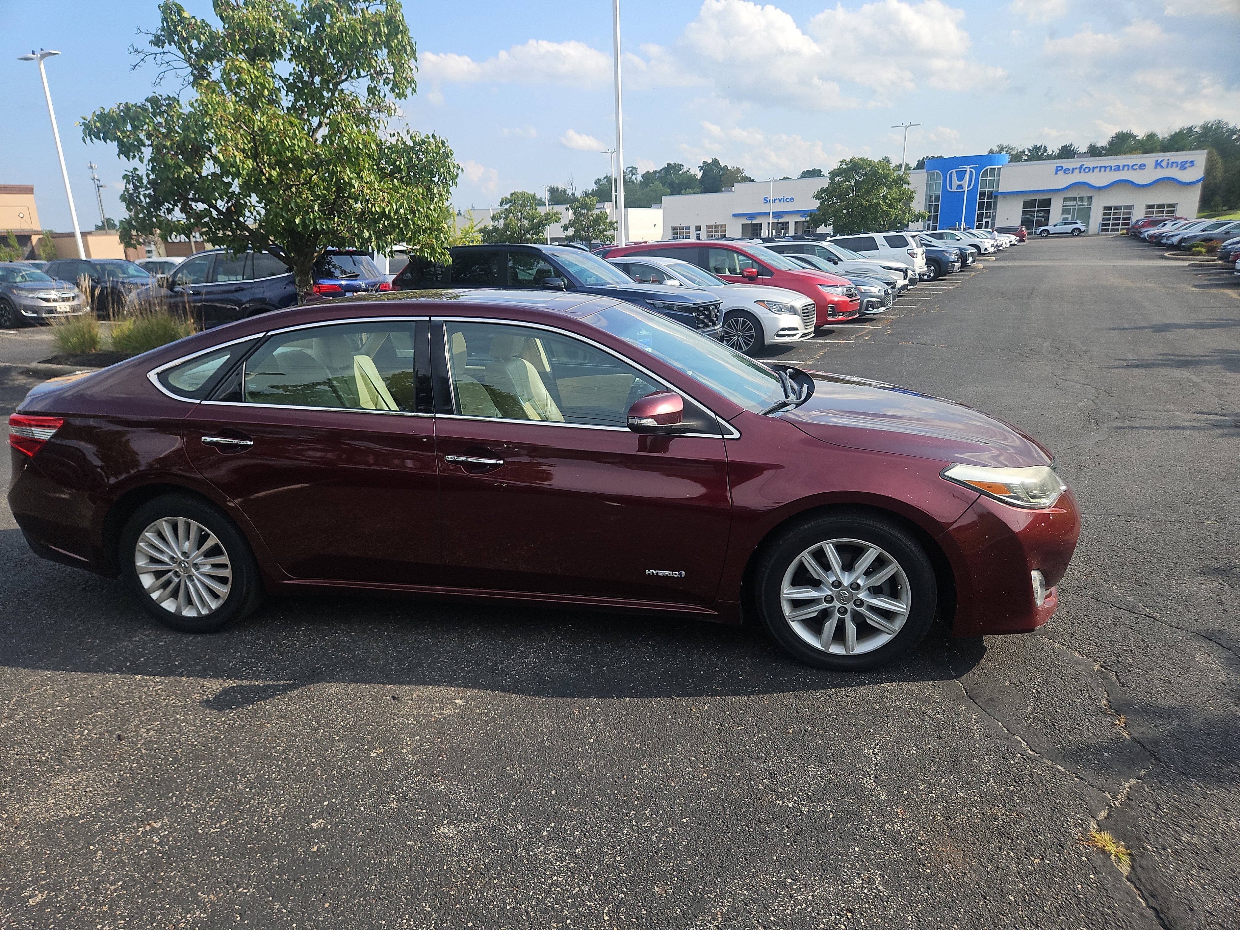 Used 2014 Toyota Avalon Limited FWD image 22