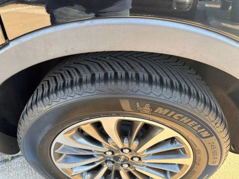 Used 2020 Lincoln Nautilus FWD w/ Equipment Group 101A image 10