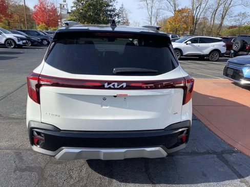 New 2026 Kia Seltos S image 4