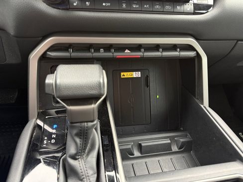 Used 2023 Toyota Tundra Limited image 19