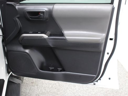 Used 2023 Toyota Tacoma SR5 RWD image 32
