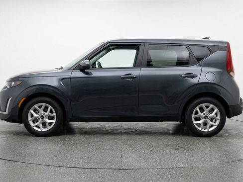 Used 2025 Kia Soul LX w/ LX Technology Package image 5