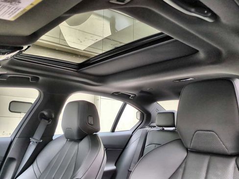 New 2025 BMW i5 xDrive40 w/ M Sport Package image 20