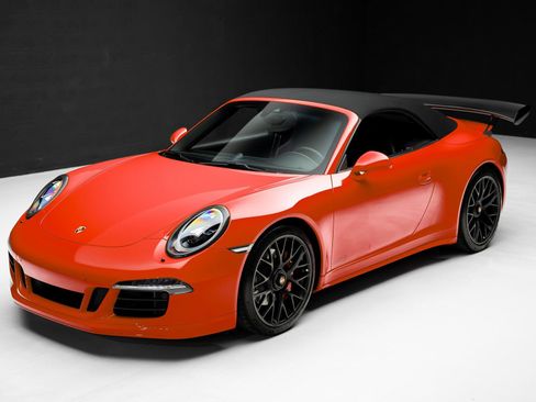 Used 2016 Porsche 911 Carrera GTS w/ GTS Interior Package RWD image 6