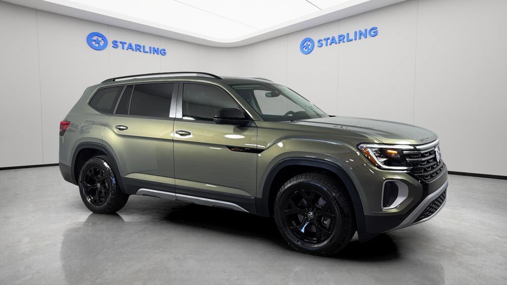 Used 2025 Volkswagen Atlas Peak Edition SE AWD/4WD image 12