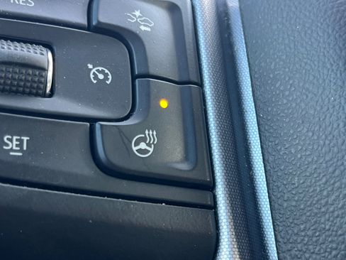 Used 2022 GMC Sierra 1500 SLT image 22