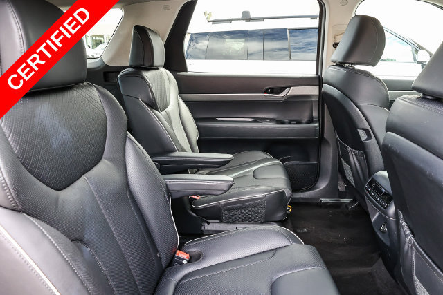 Certified 2025 Hyundai Palisade SEL FWD image 19