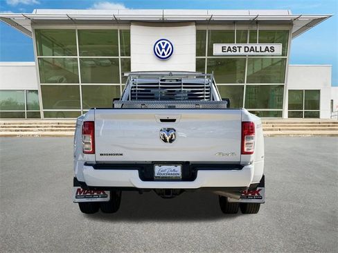 Used 2024 RAM 3500 Big Horn w/ Sport Appearance Package image 4
