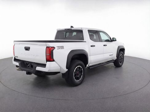 Used 2025 Toyota Tacoma TRD Off-Road image 9