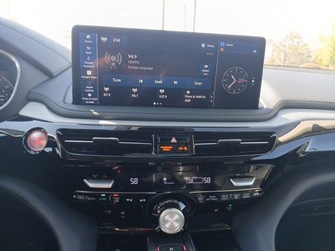 Certified 2025 Acura MDX SH-AWD image 19