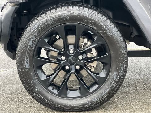 Used 2021 Jeep Wrangler Unlimited Sahara image 27